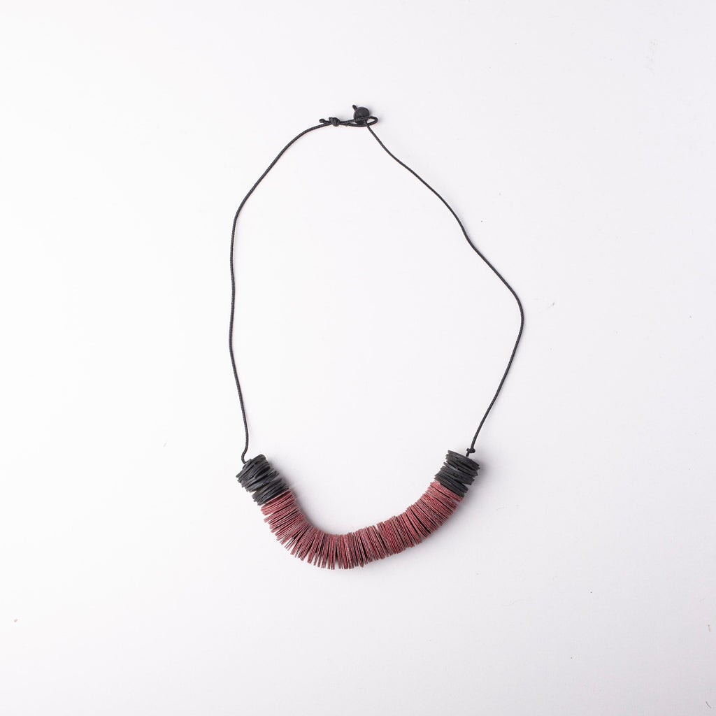 Collana Whisper